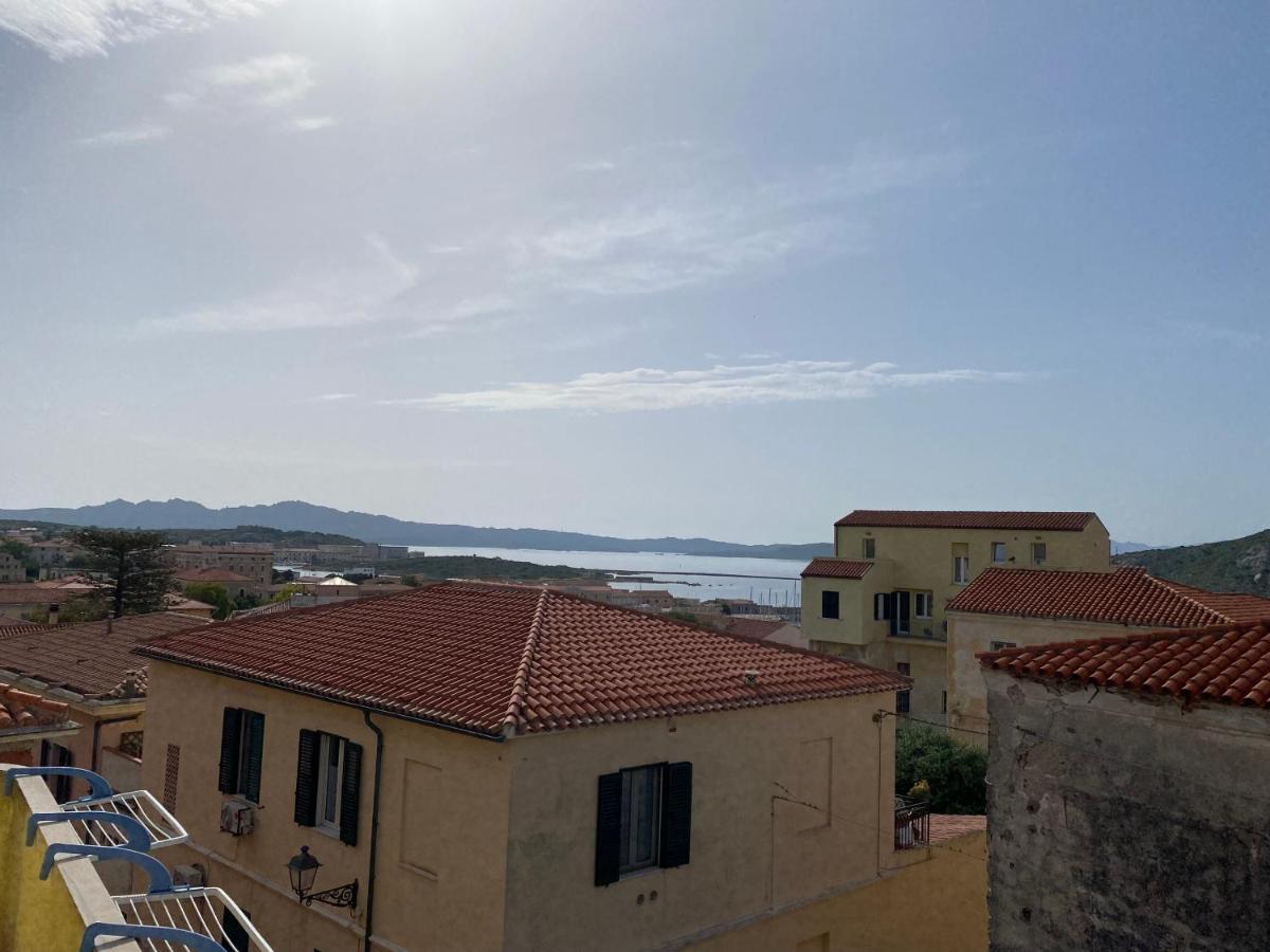 Casa Balilla Apartment Ла Мадалена Екстериор снимка
